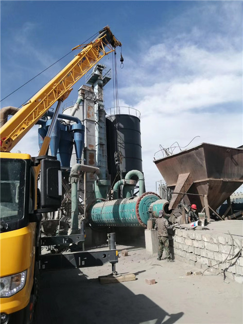 海宁市设备搬运等各类工程项目中，吊车起着关键作用